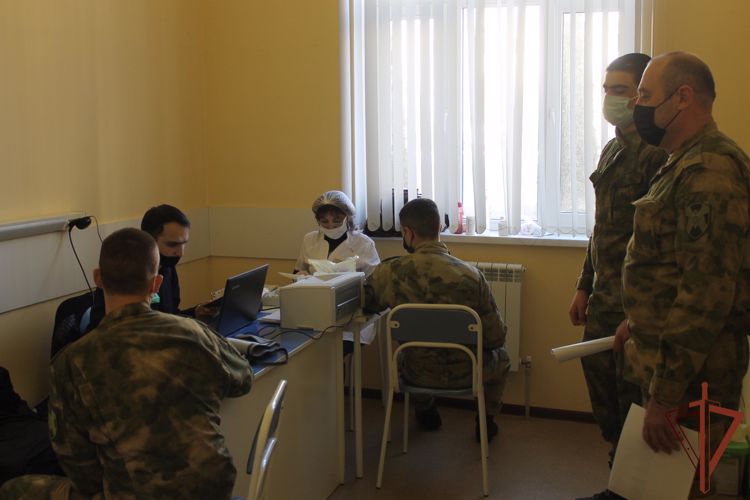 Военнослужащие Росгвардии приняли участие в донорской акции в Пятигорске