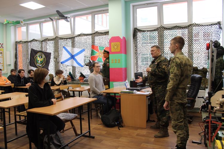 День героев Отечества отметили в Уральском округе Росгвардии (видео)