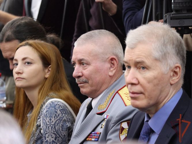 Командующий Уральским округом Росгвардии принял участие в торжественном приёме главы Екатеринбургской митрополии