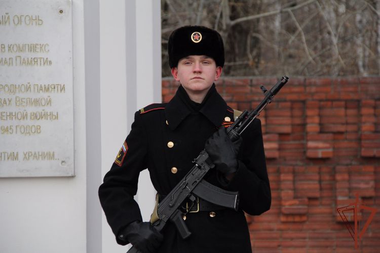 На Урале Росгвардия провела памятные мероприятия, посвященные Дню неизвестного солдата