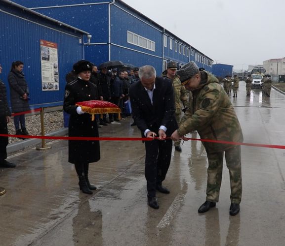 Новый комплекс для служебного автотранспорта открыли в симферопольском ОМОН Росгвардии