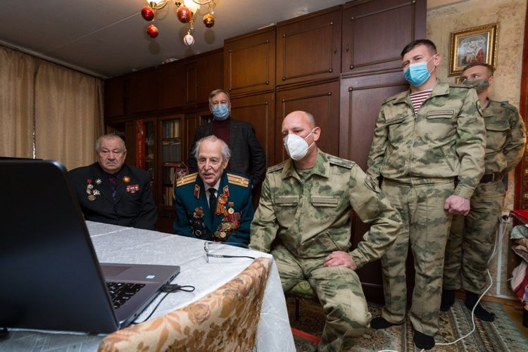 В Росгвардии провели праздничную видеоконференцию с ветераном