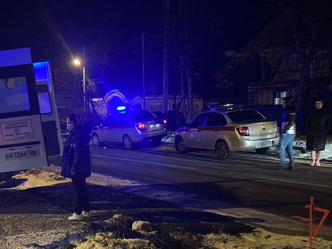 Росгвардейцы оказали помощь пострадавшим участникам ДТП в Ставрополе
