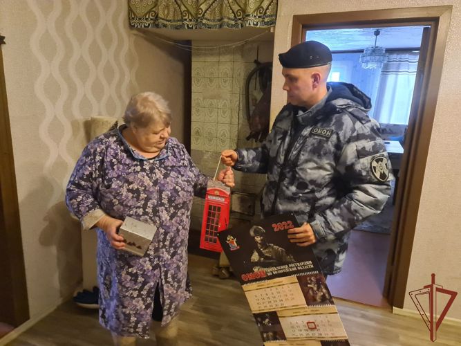Вологодские росгвардейцы почтили память сослуживца, погибшего при исполнении служебного долга