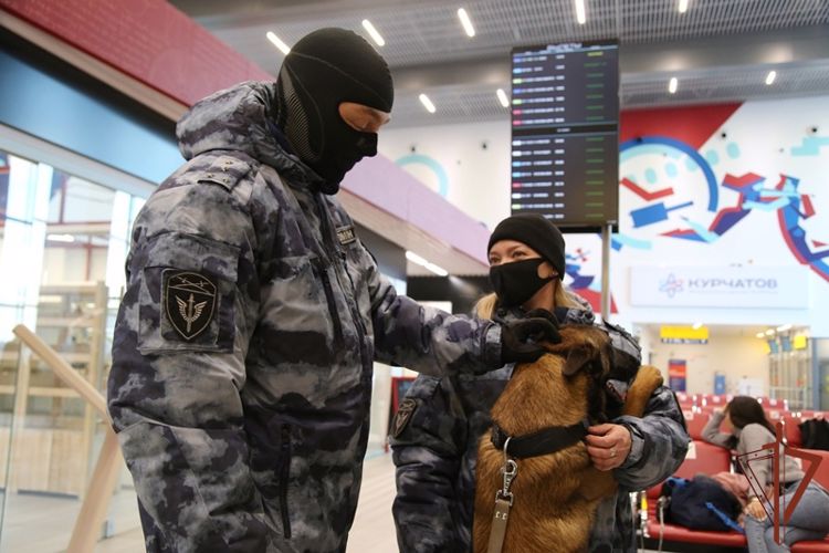 К 28-летию челябинского ОМОН на транспорте о работе отряда Росгвардии рассказали на областном ТВ (видео)