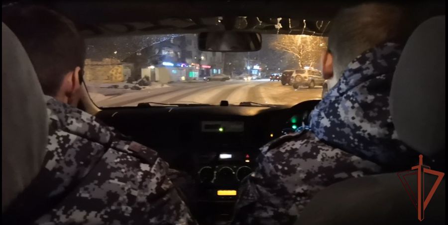 Росгвардия помогает жителям Дальнего Востока преодолевать последствия непогоды