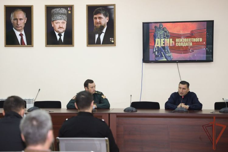 На Северном Кавказе Росгвардия участвует в мероприятиях, посвященных Дню неизвестного солдата