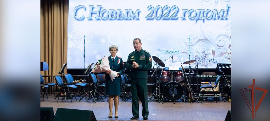Генерал армии  Виктор Золотов наградил военнослужащих и сотрудников Росгвардии по итогам года