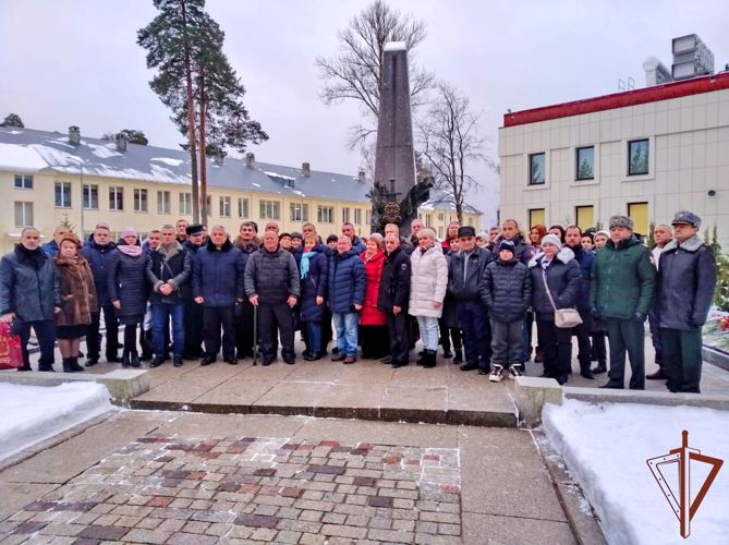 Память погибших военнослужащих бригады оперативного назначения СЗО почтили в Ленинградской области