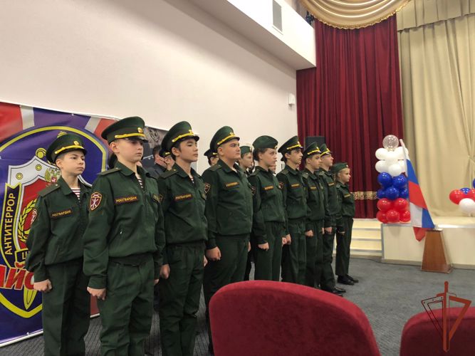 Ученики класса Росгвардии в Кабардино-Балкарии принесли кадетскую клятву