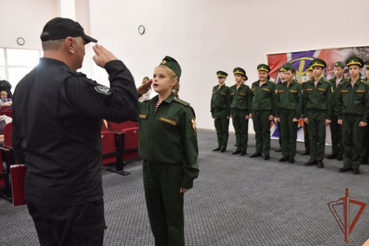 Ученики класса Росгвардии в Кабардино-Балкарии принесли кадетскую клятву