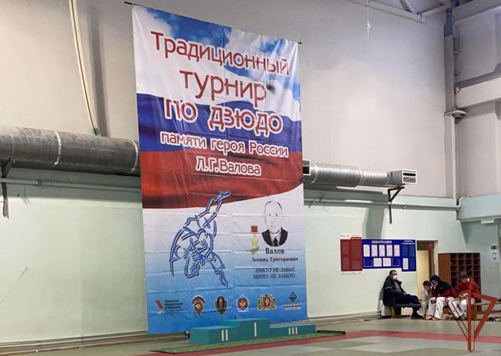 Росгвардия провела в Екатеринбурге юношеский турнир по дзюдо памяти павшего правоохранителя