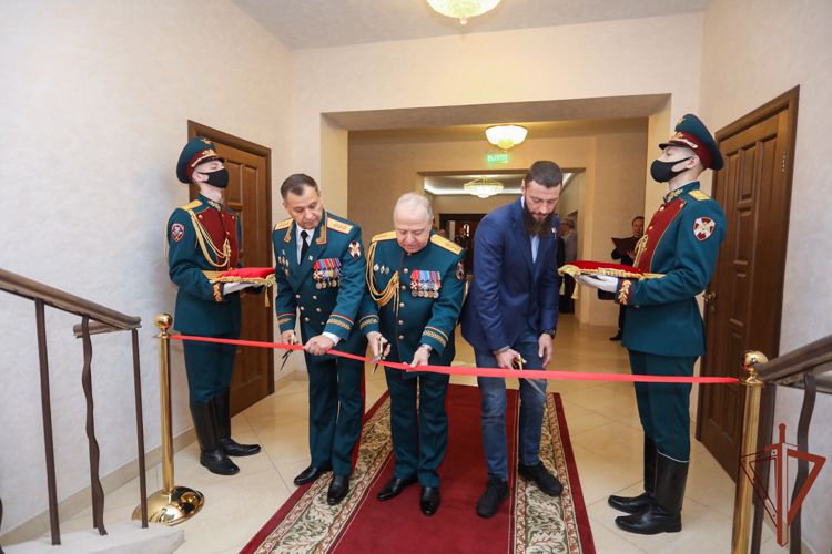 В Центральном округе Росгвардии отметили День героев Отечества