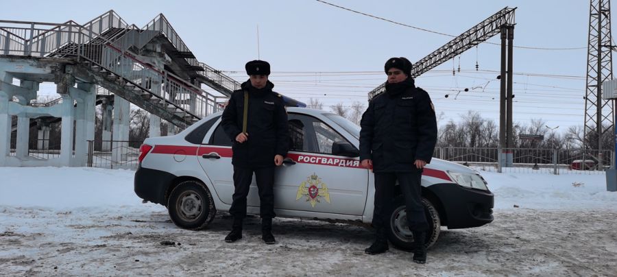 Замерзавшего на улице жителя Самарской области спас патруль Росгвардии 