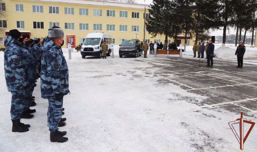 Тульские спецподразделения Росгвардии получили новый служебный автотранспорт