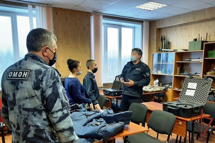 Росгвардия исполнила новогоднее желание архангельского школьника