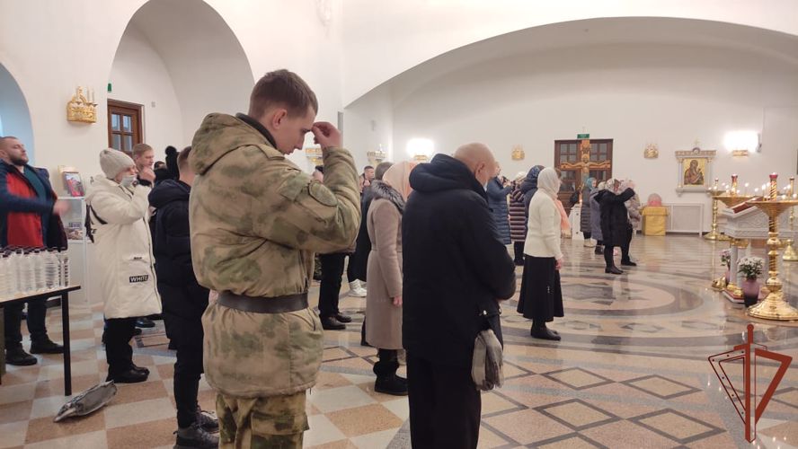 В главном храме Росгвардии состоялось крещенское богослужение