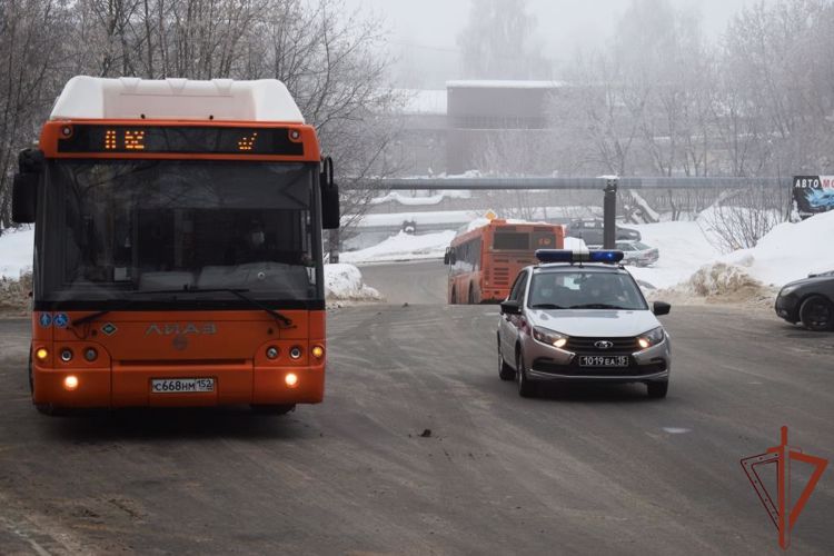 Росгвардия возьмет под охрану общественный транспорт и кареты скорой помощи Нижнего Новгорода