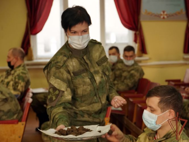 В регионах Центрального федерального округа росгвардейцы провели ряд мероприятий, посвященных годовщине прорыва блокады Ленинграда