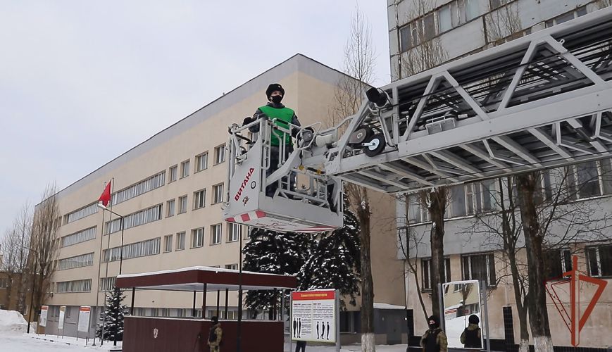 В МОСКВЕ ПРОШЛИ СОВМЕСТНЫЕ ЗАНЯТИЯ СОТРУДНИКОВ РОСГВАРДИИ И МЧС