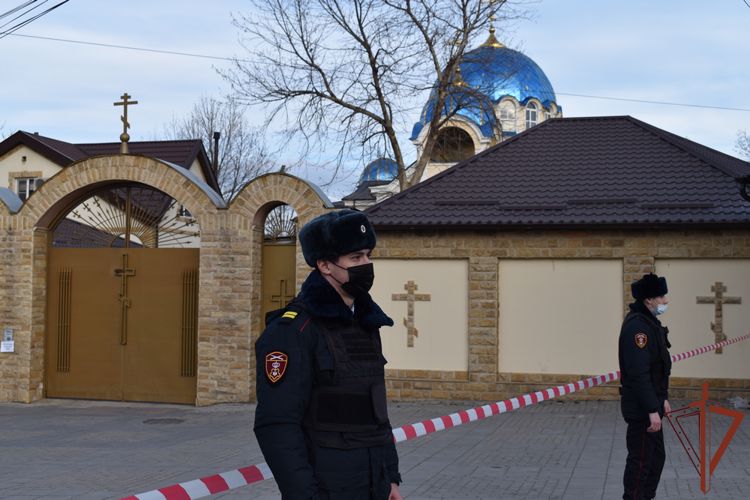 На Северном Кавказе Росгвардия обеспечила общественный порядок и безопасность в Крещение