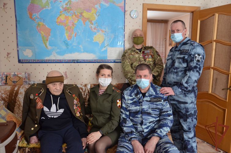 В регионах Центрального федерального округа росгвардейцы провели ряд мероприятий, посвященных годовщине прорыва блокады Ленинграда
