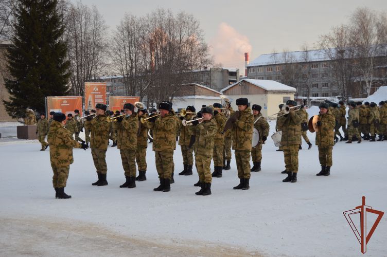 Глава Коми поздравил военнослужащих Центра подготовки личного состава Росгвардии с 75-й годовщиной образования инженерной службы