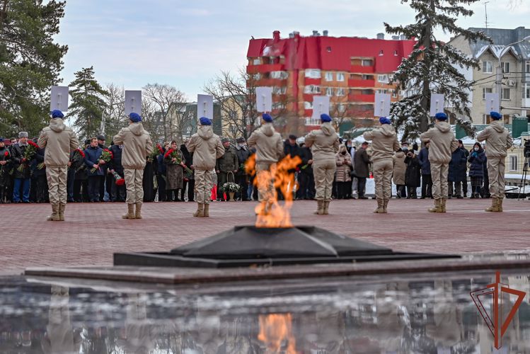 Росгвардейцы приняли участие в памятных мероприятиях, посвященных годовщине освобождения Ставрополя от немецко-фашистских захватчиков