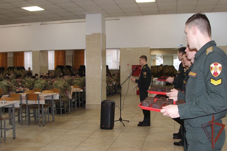 В Северо-Западном округе Росгвардии прошли мероприятия в честь годовщины снятия блокады Ленинграда