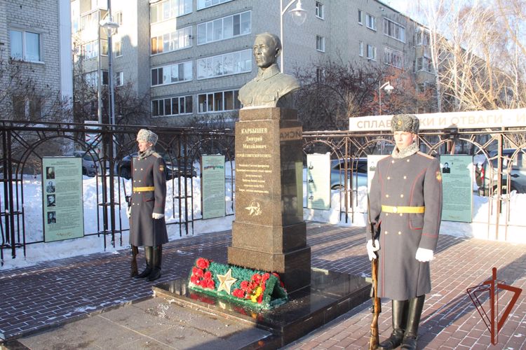 В Уральском округе Росгвардии состоялись мероприятия, приуроченные к 75-летию инженерной службы ведомства