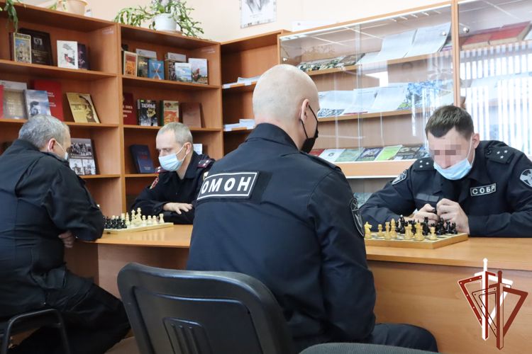 Накануне Рождества в хабаровском управлении Росгвардии определили сильнейших шахматистов  