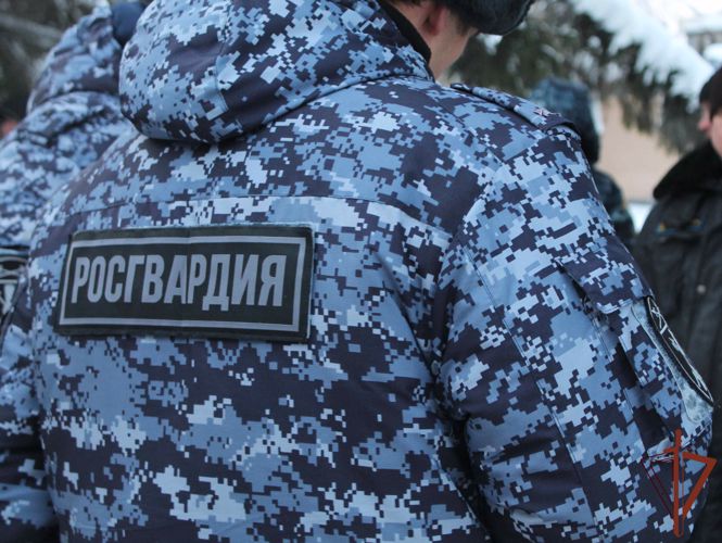 Сотрудники Росгвардии задержали подозреваемого в угоне автомобиля в Кургане