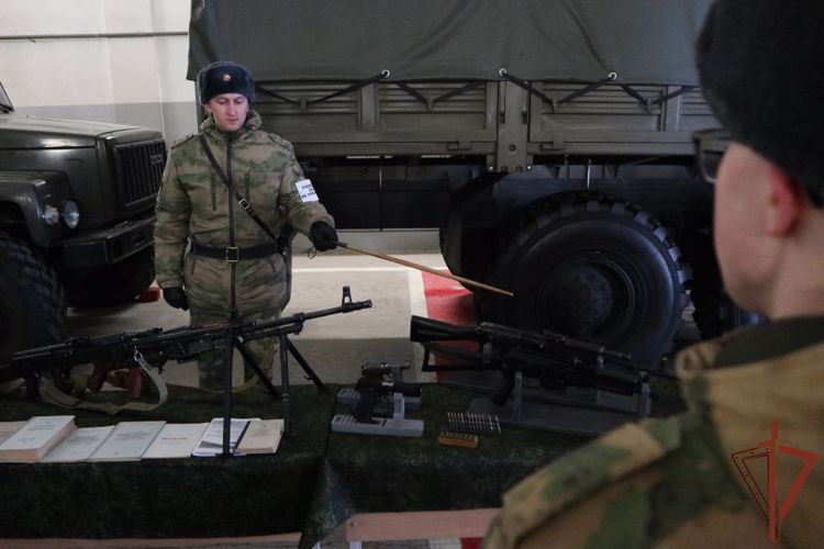 В Уральском округе Росгвардии стартовал зимний период подготовки