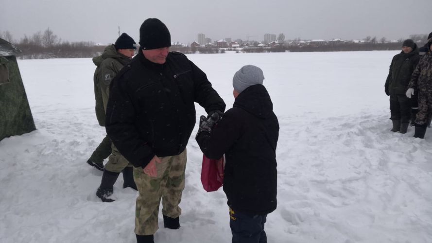 Турнир территориального управления Росгвардии по зимней рыбалке состоялся в Тюмени