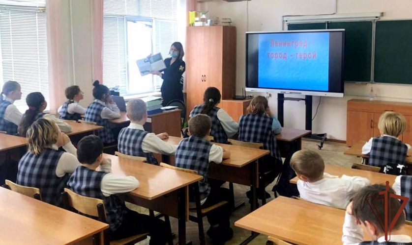 На юге России росгвардейцы отдали дань уважения подвигам защитников и жителей блокадного Ленинграда