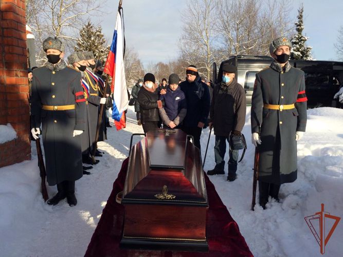 В Центральном округе Росгвардии простились с ветераном Великой Отечественной войны и войск правопорядка П.А. Лосиком