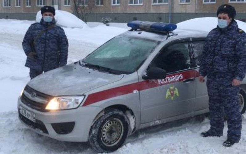 Сотрудники Росгвардии помогли вернуться домой пожилому жителю Ярославской области