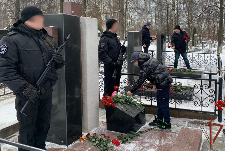 В Ярославле сотрудники Росгвардии почтили память погибших товарищей