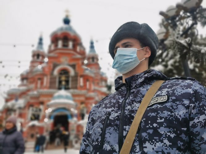 Росгвардейцы приняли участие в охране общественного порядка во время крещенских купаний