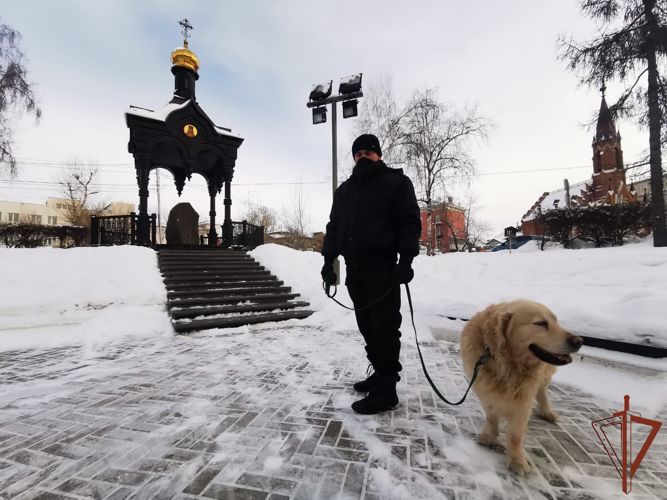 Росгвардия обеспечила безопасность жителей Сибири в крещенскую ночь 