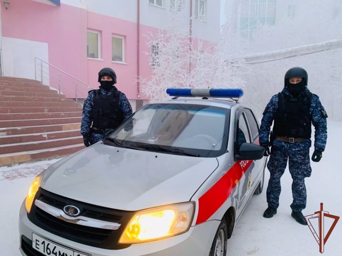 Подозреваемого в угоне автомашины задержали сотрудники  Росгвардии в Волгоградской области 