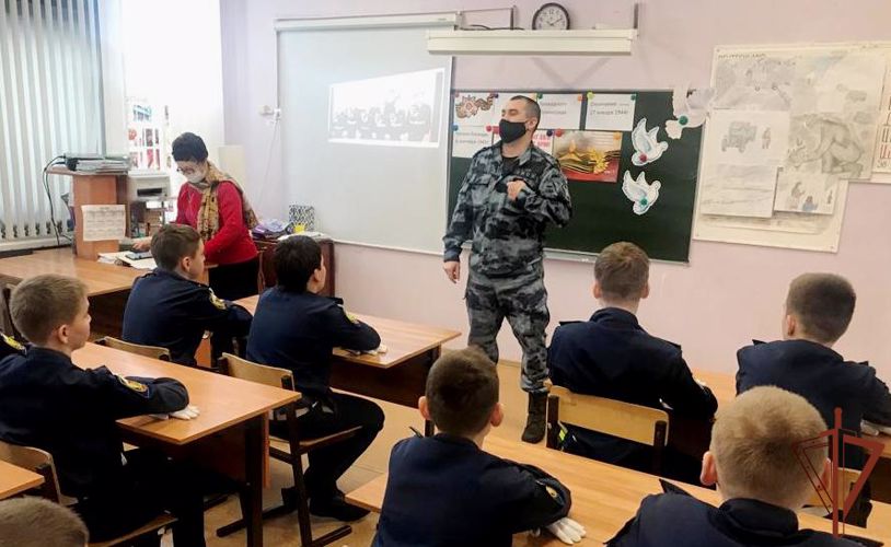 На юге России росгвардейцы отдали дань уважения подвигам защитников и жителей блокадного Ленинграда