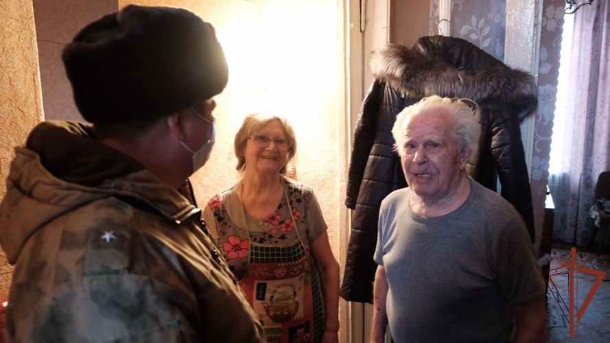 В Орле росгвардейцы поздравили фронтовиков с Новым годом и Рождеством
