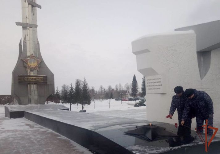 В Уральском округе Росгвардии состоялись памятные мероприятия, посвященные 79-й годовщине Сталинградской битвы