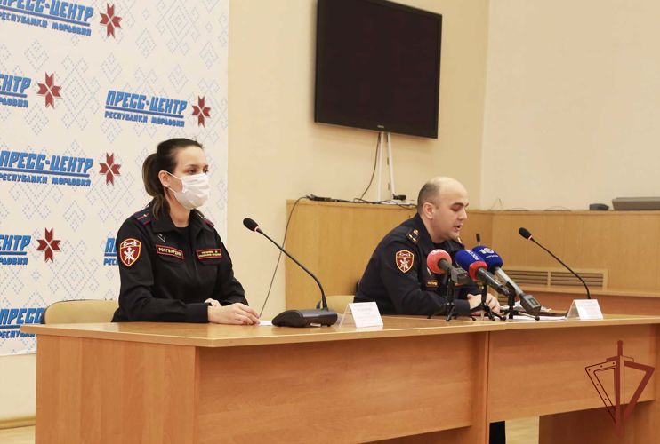 Росгвардия провела для журналистов Мордовии брифинг о нововведениях в правила владения оружием