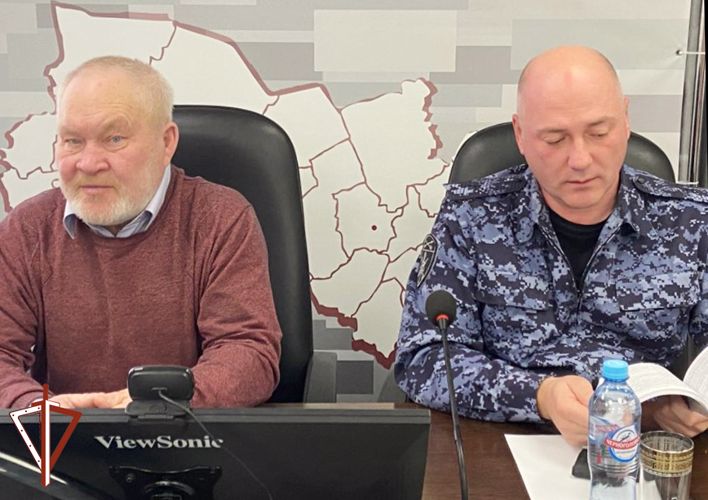 Росгвардейцы встретились с сибирским писателем Михаилом Щукиным