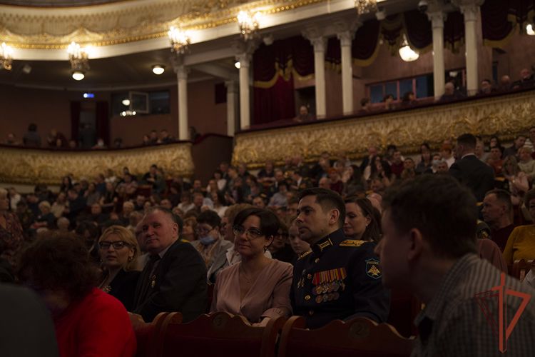 Представителей Росгвардии наградили в честь празднования Дня защитника Отечества в Челябинске