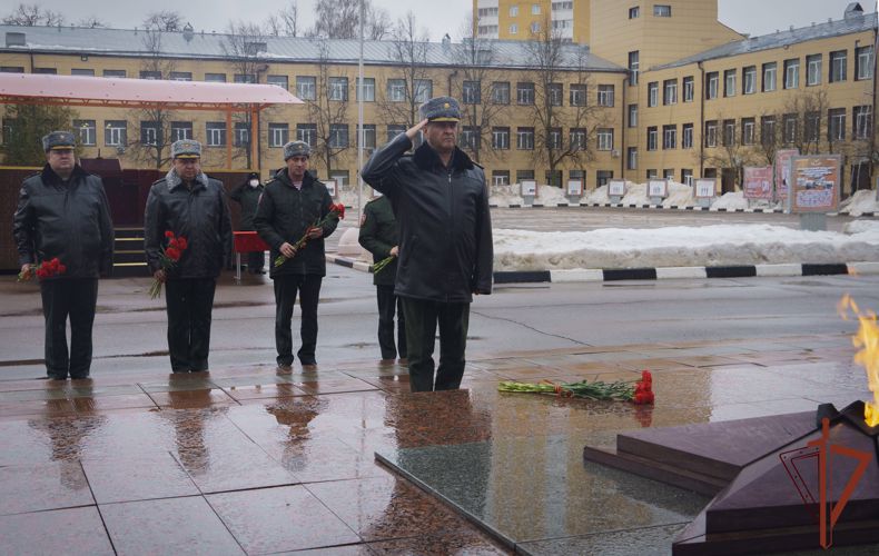 В День защитника Отечества в Центральном округе Росгвардии состоялся памятный митинг