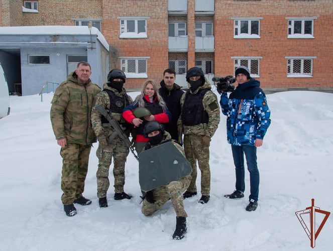 Автор и ведущая программы «Неженское дело» стала гостем занятия по тактической медицине бойцов пензенского ОМОН