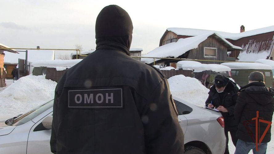 При содействии ОМОН Росгвардии в Екатеринбурге  задержаны предполагаемые автоугонщики